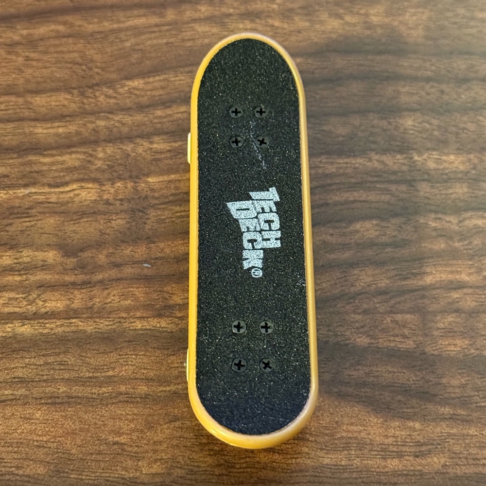 Hookups tech deck - Picture 2 of 6